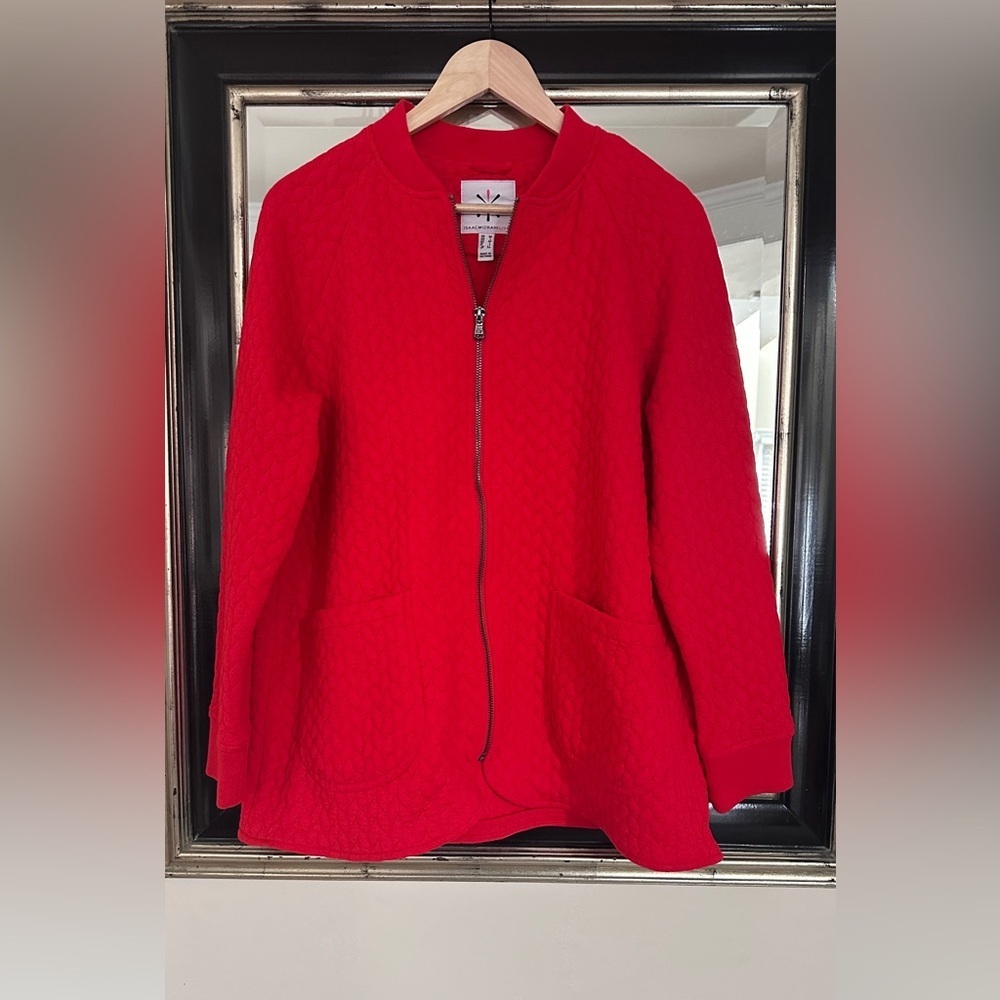 Isaac Mizrahi Red Qulited Jacket. Size Medium